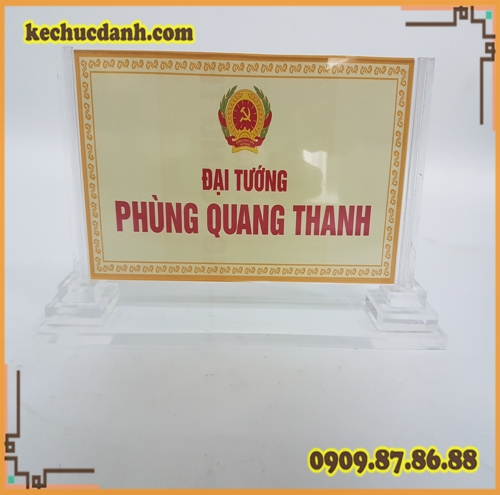 Lựa chọn mẫu biển chức danh đẹp, chất lượng cao